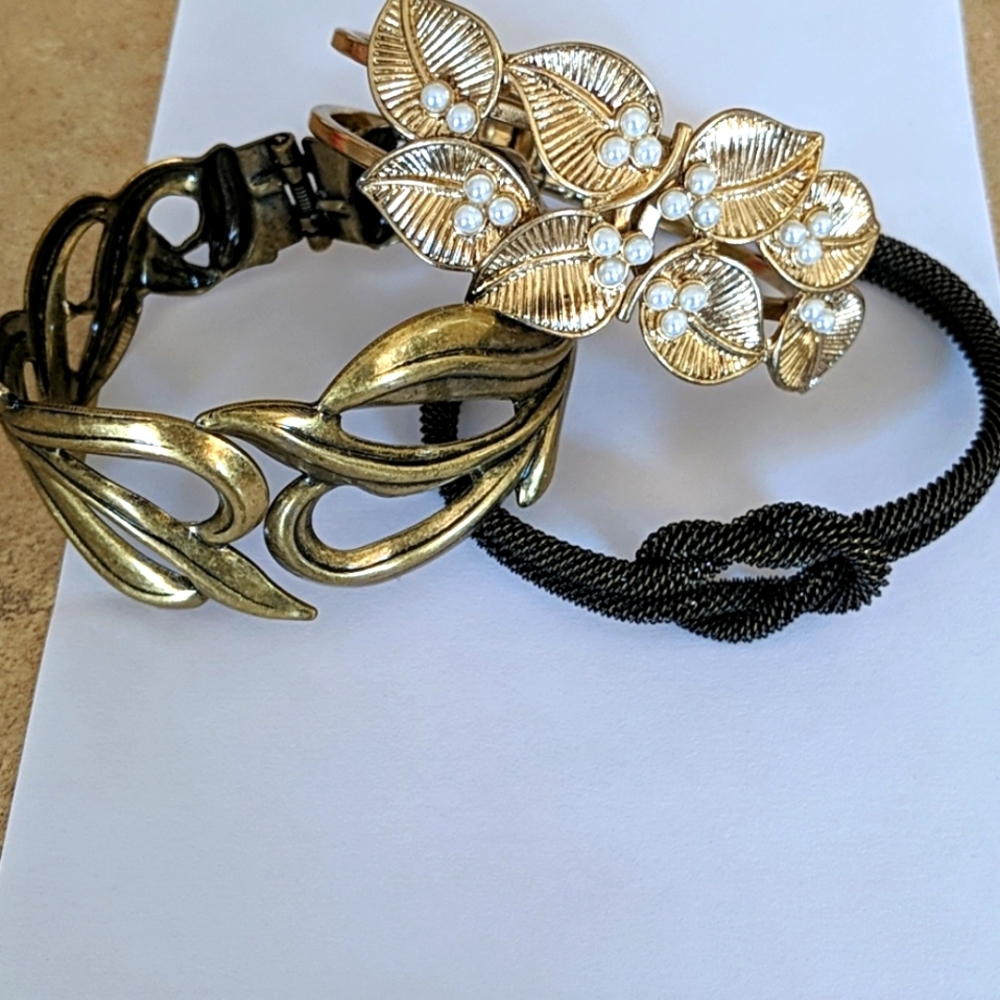 Set of 3 bracelets, gold colored, costume jewelry